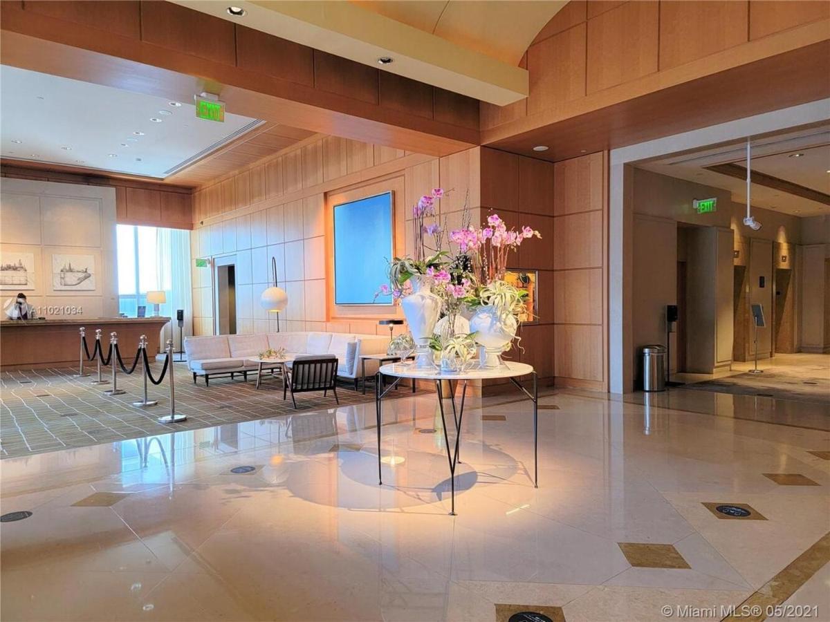 Four Seasons Suite Miami Exteriör bild