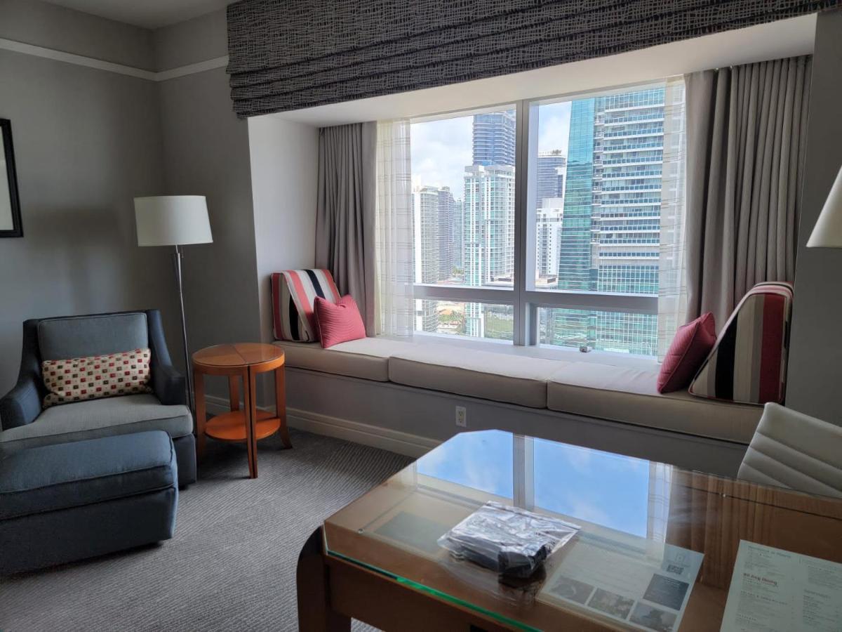 Four Seasons Suite Miami Exteriör bild